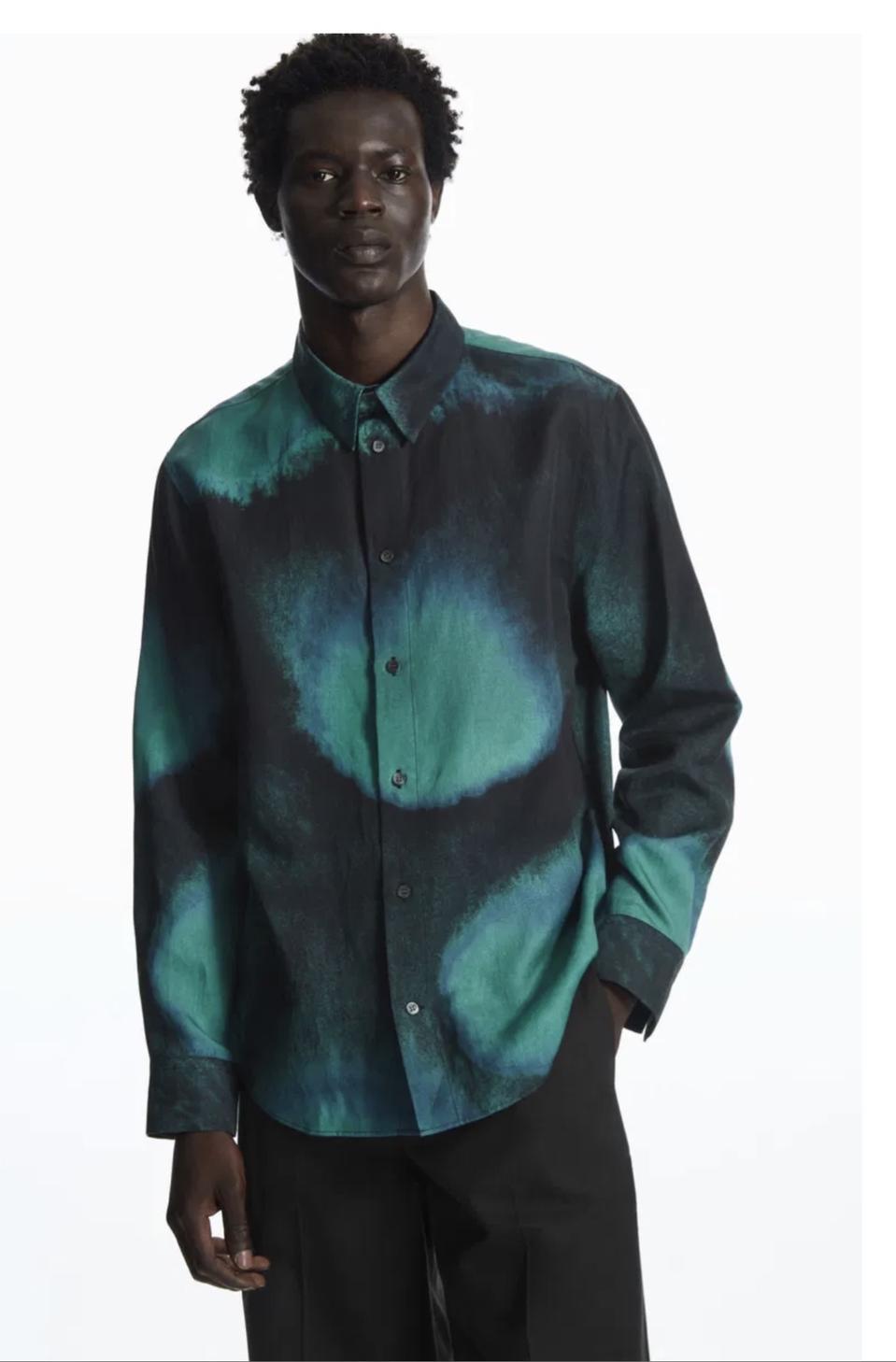 코스(COS) 남성 그라디언트 도트 프린트 셔츠 XL