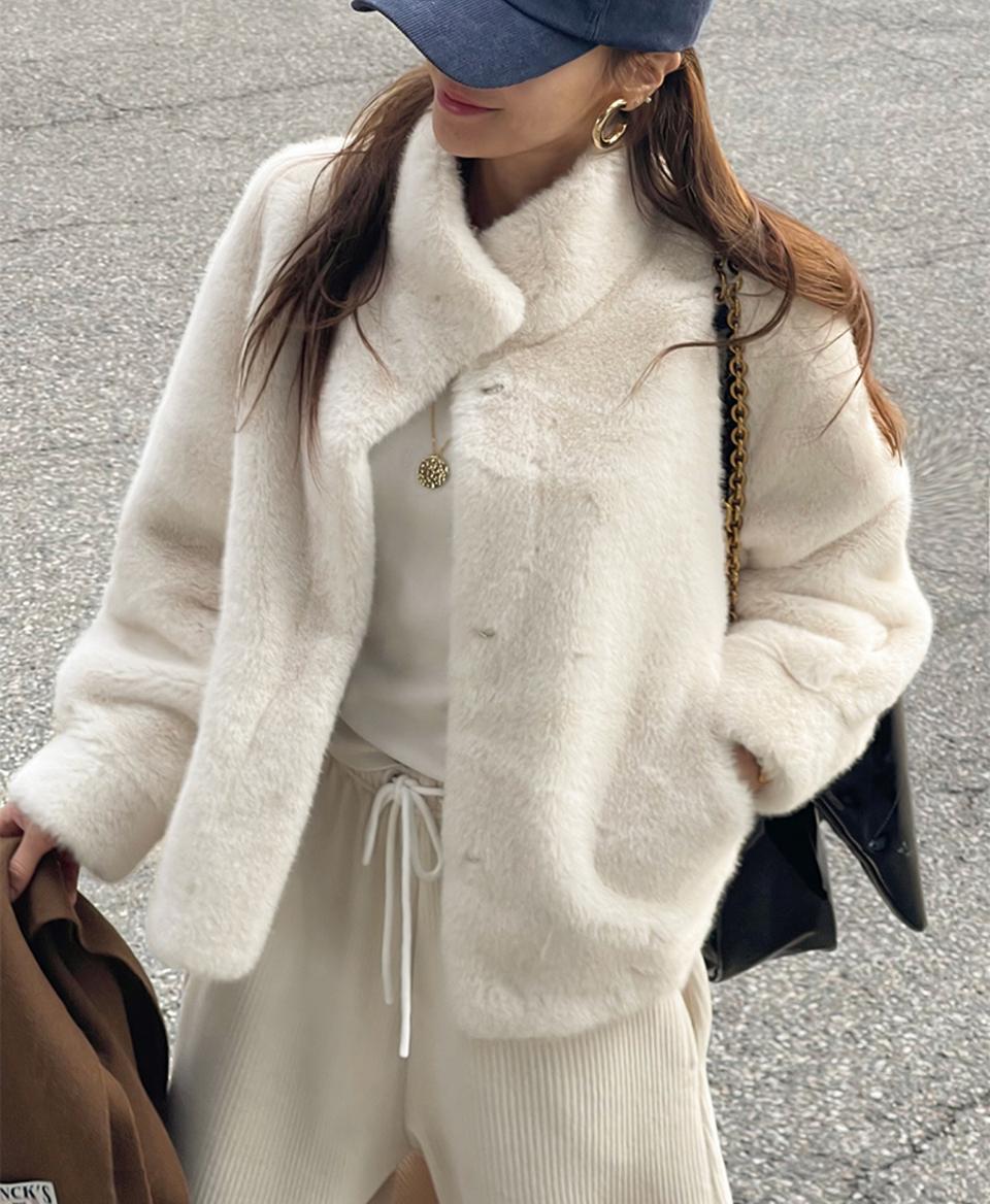 아이보리 퍼자켓 프리사이즈