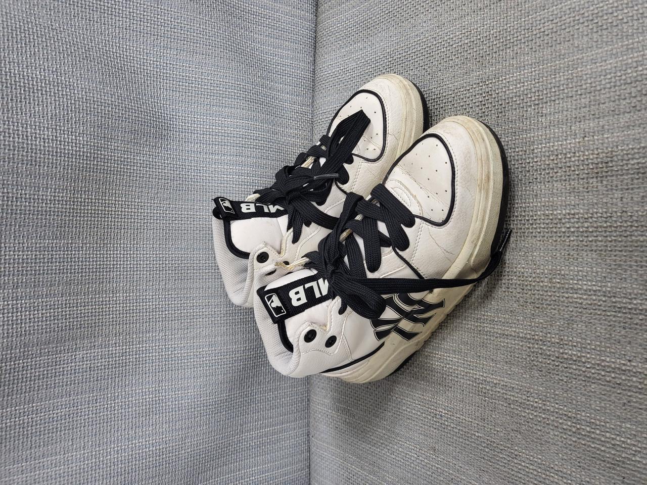 MLB 하이탑 운동화 235