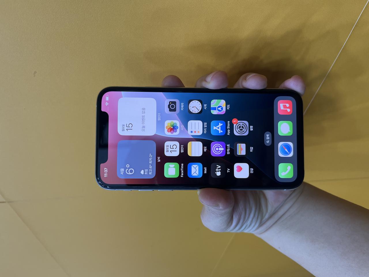 아이폰XS 64G 화이트 판매합니다