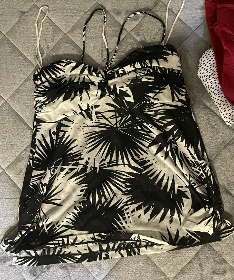 MNG mango 민소매 탑 미착용 새상품