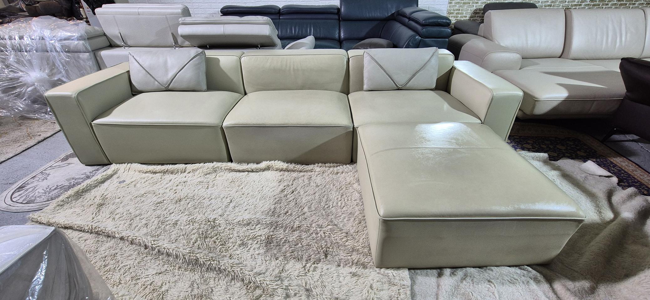 아이데뉴 모데라토 천연가죽 4인소파쇼파+오토만 서울경기(근거리)무료배송