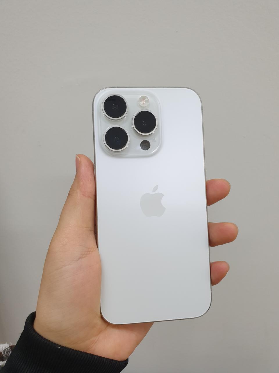 할인가능 S급)무잔상 아이폰 15프로 256기가 화이트 894