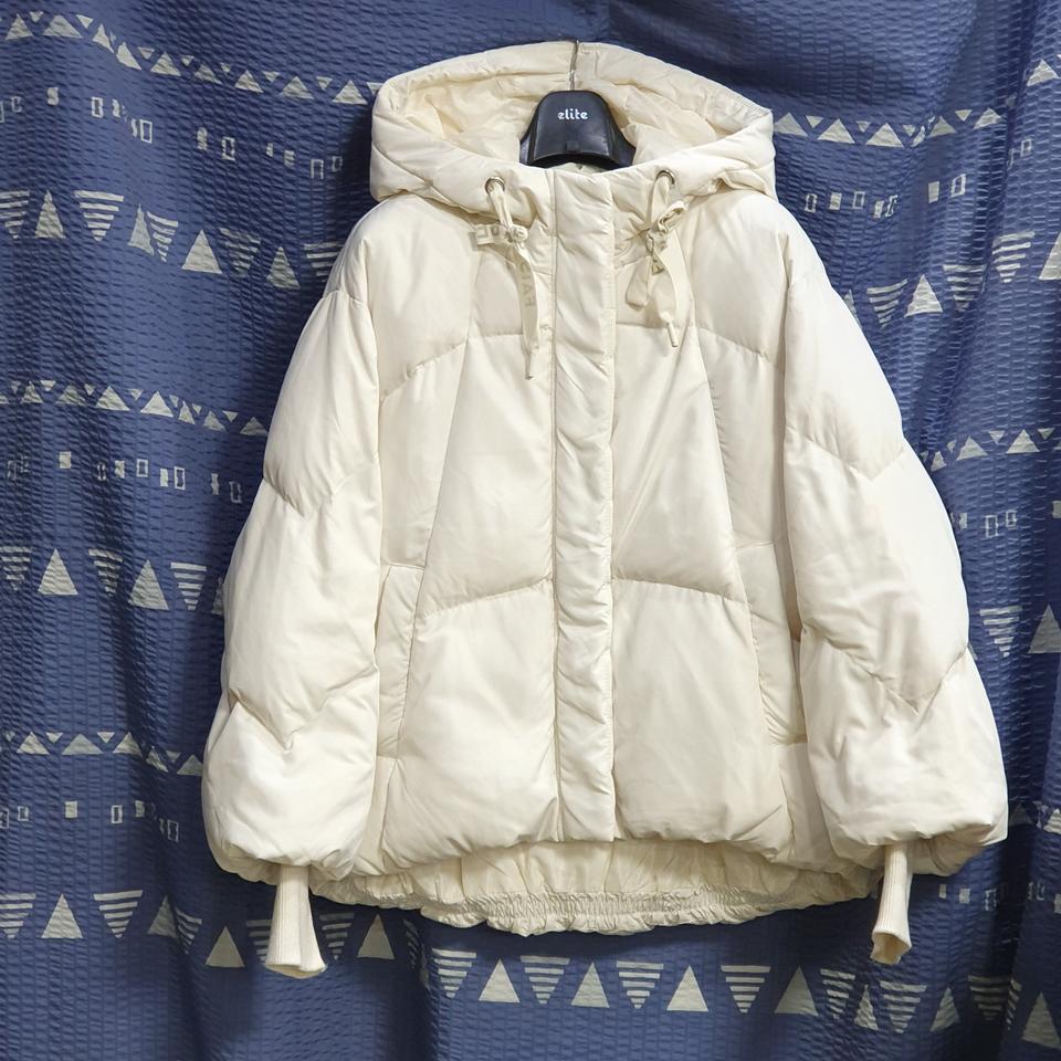 오조크. 다운 후드  숏  패딩