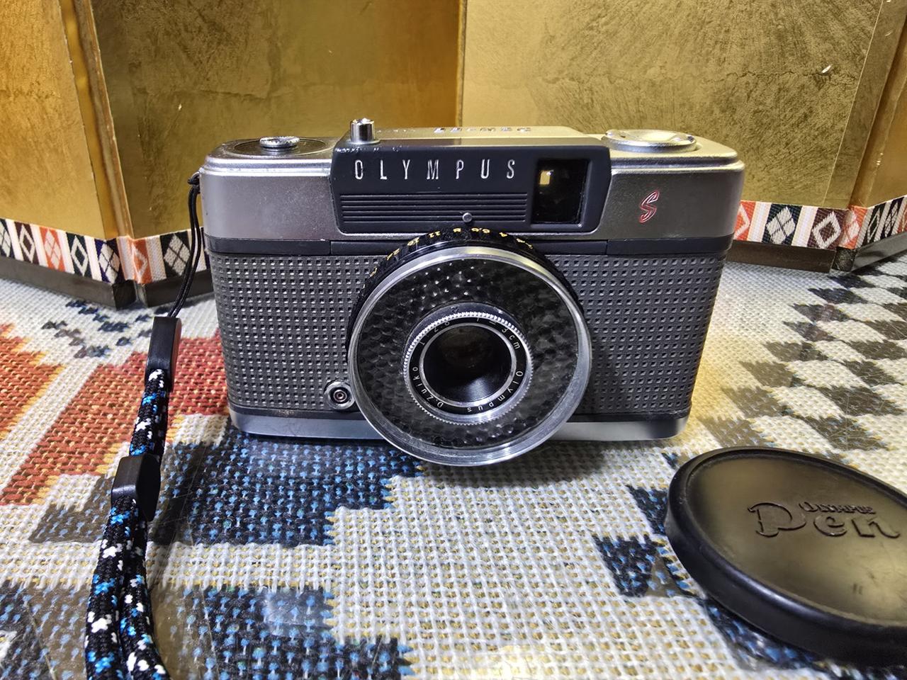 올림푸스 PEN-EE 하프카메라