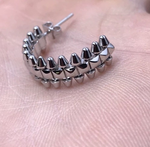 까르띠에 피어싱