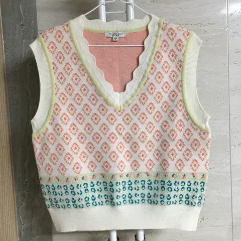 써스데이아일랜드 패턴 니트 베스트 S