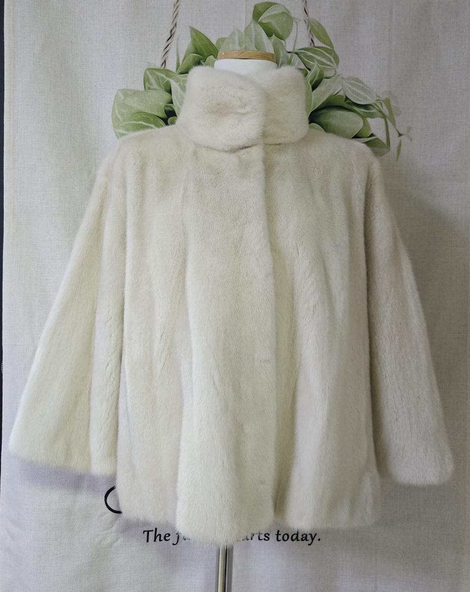 코펜하겐 아이보리 밍크 코트.새상품