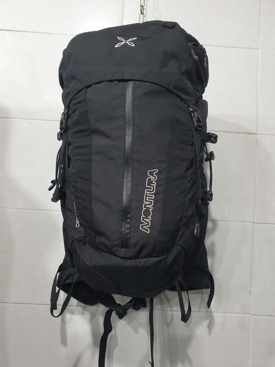 몬츄라 체르비노 28L 등산 배낭(정품)