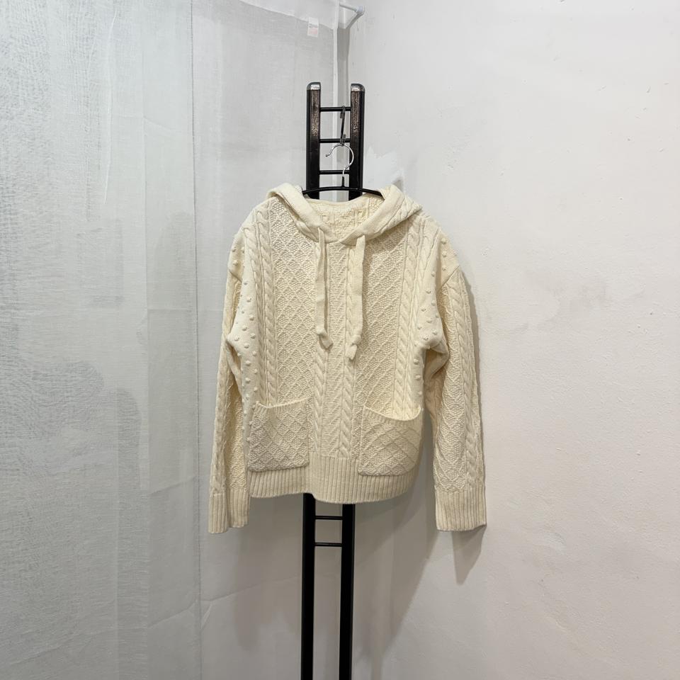 아이보리 꽈배기 케이블 후드니트 3991