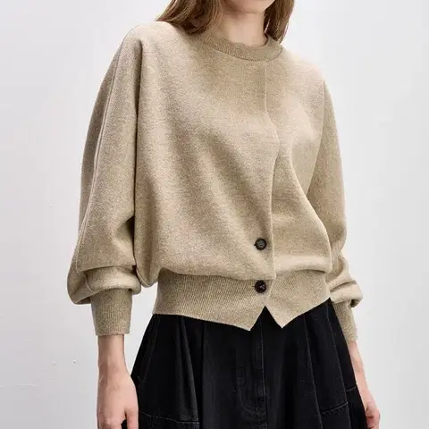 24년 시스템 투버튼 돌먼 슬리브 니트 탑