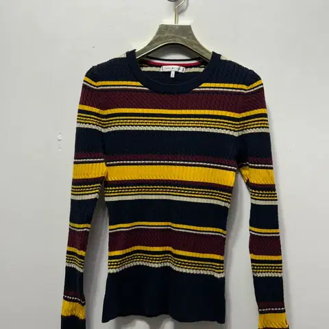 타미힐피거 스트라이프 니트 긴팔티 S