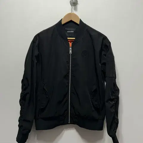 버커루 블랙 봄버자켓 점퍼 L 사이즈