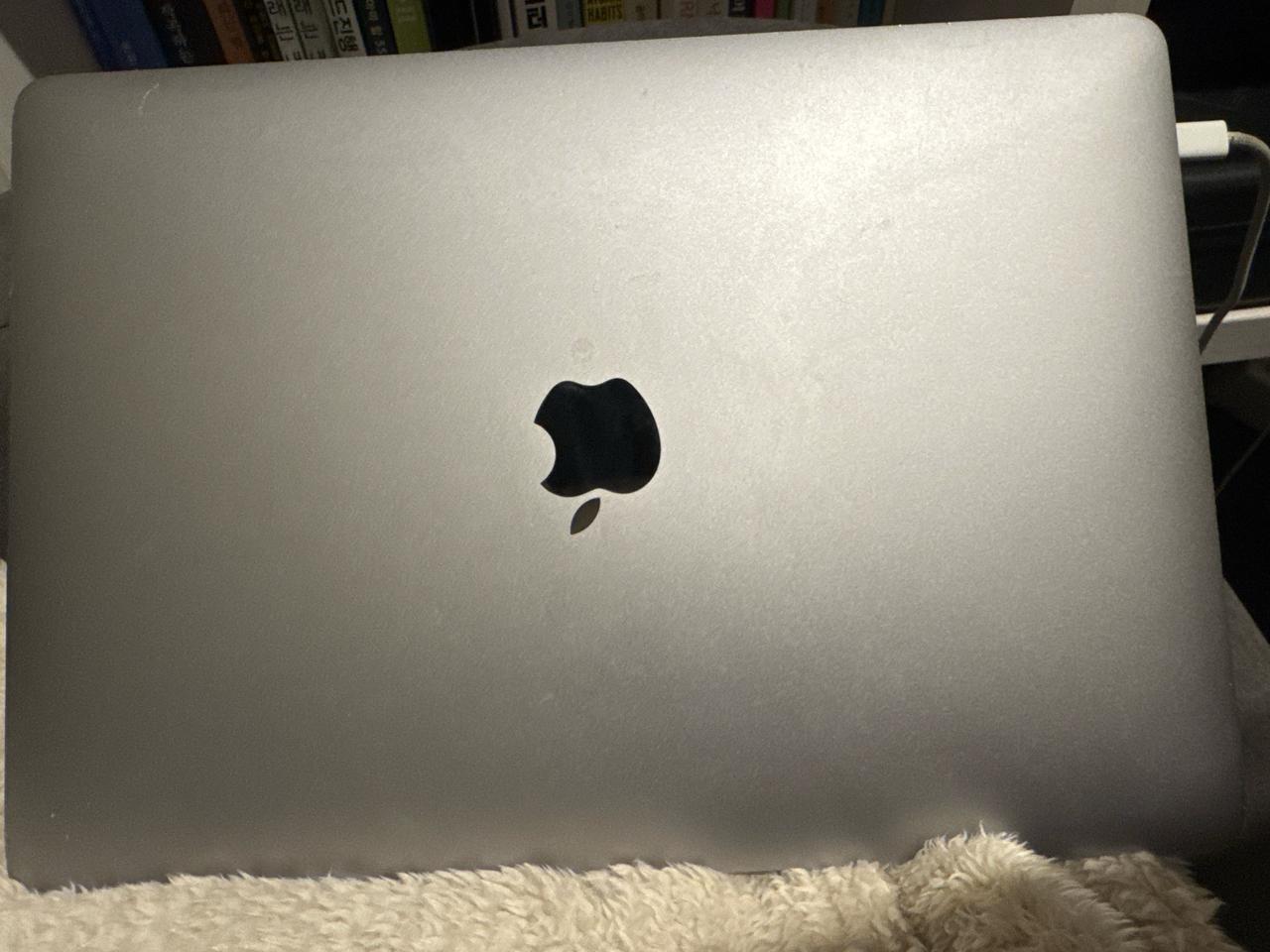 맥북 프로 13인치 2017 i5 16GB 256GB 터치바