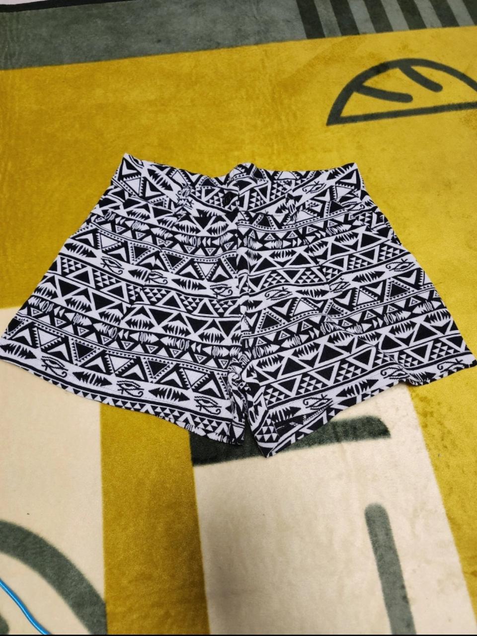 패턴 반바지