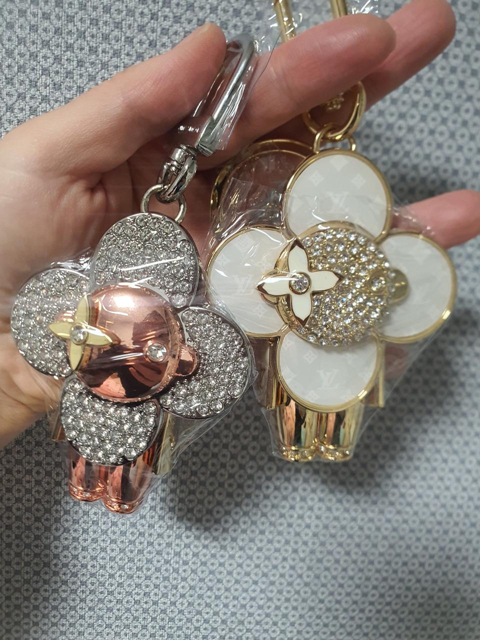 비비엔 비비엔키링 비비엔 백참 루이비통키링