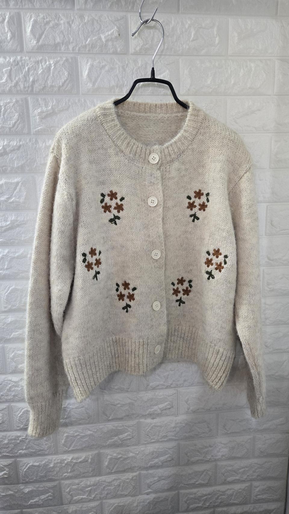 꽃자수 니트 가디건