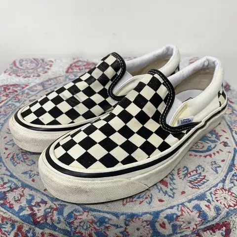 반스 클래식 슬립온 98 DX 체커보드 스니커즈 230 E00774