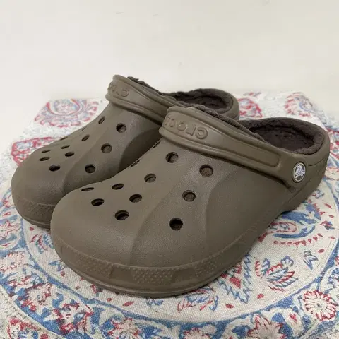 크록스 윈터 클로그 슬립온 W7 E00756