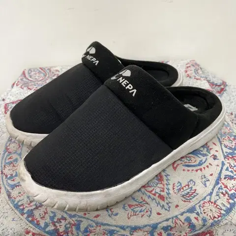 네파 아웃도어 방한 슬리퍼 털슬리퍼 270 E00880