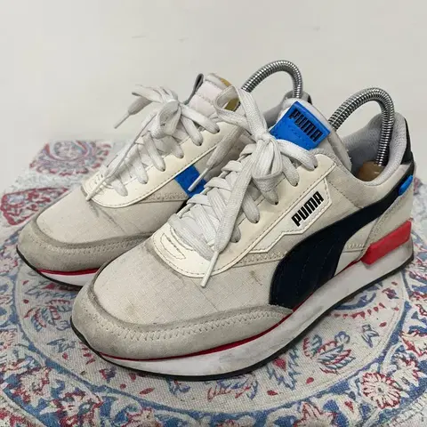 푸마 퓨처 라이더 플레이 온 스니커즈 운동화 225 E00731