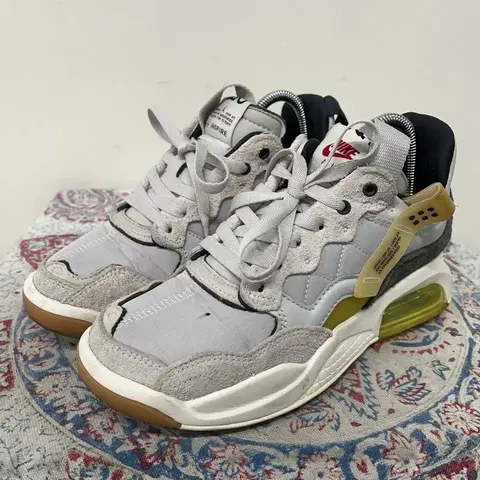 나이키 조던 MA2 바스트 그레이 스니커즈 농구화 235 E00826