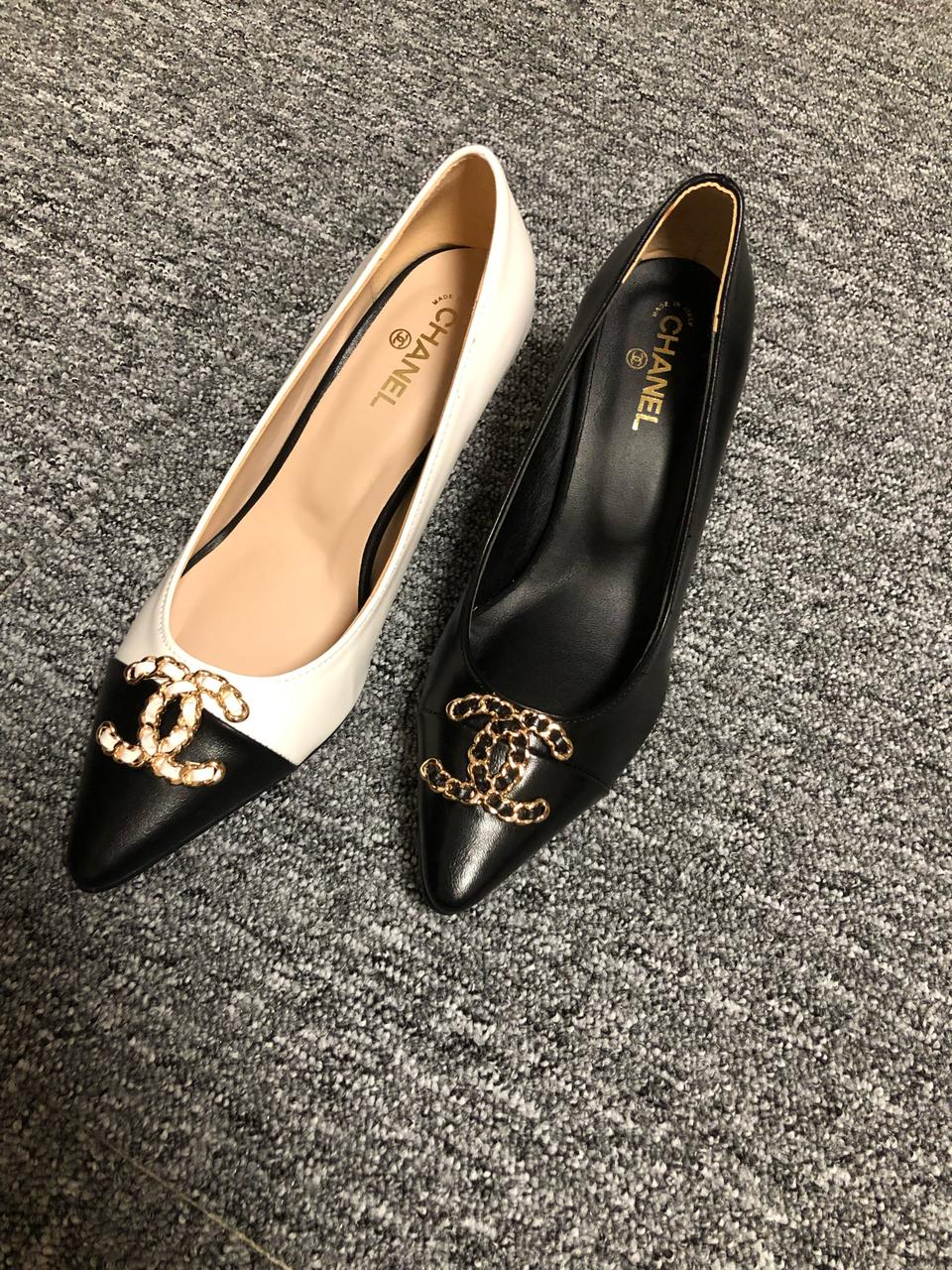 샤넬 체인로고 펌프힐