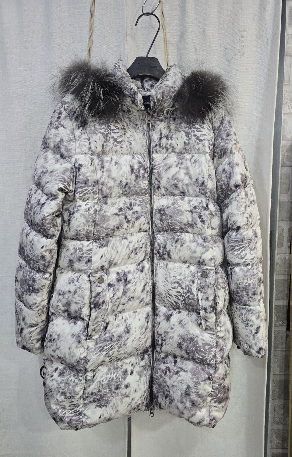 잭니클라우스 후드 구스패딩