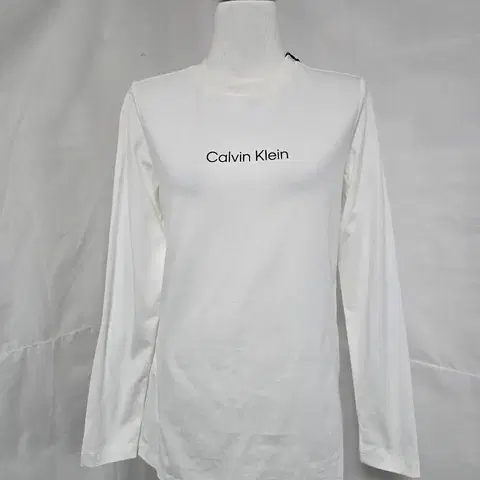 새상품) 캘빈클라인 화이트 긴팔 티셔츠 여 90. 1209
