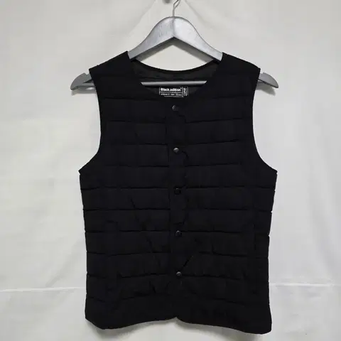 블랙에디션 블랙 누빔 패딩 조끼 아동 140-145. 1216