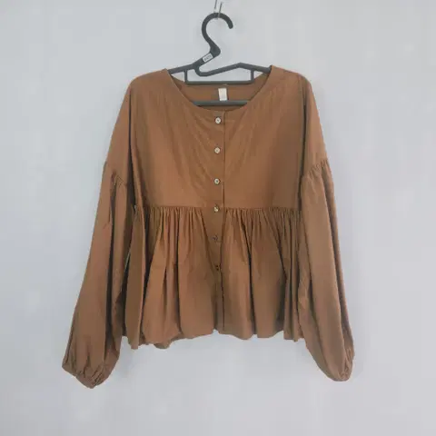0475 브라운 퍼프소매 루즈핏 베이비돌 블라우스 프리사이즈