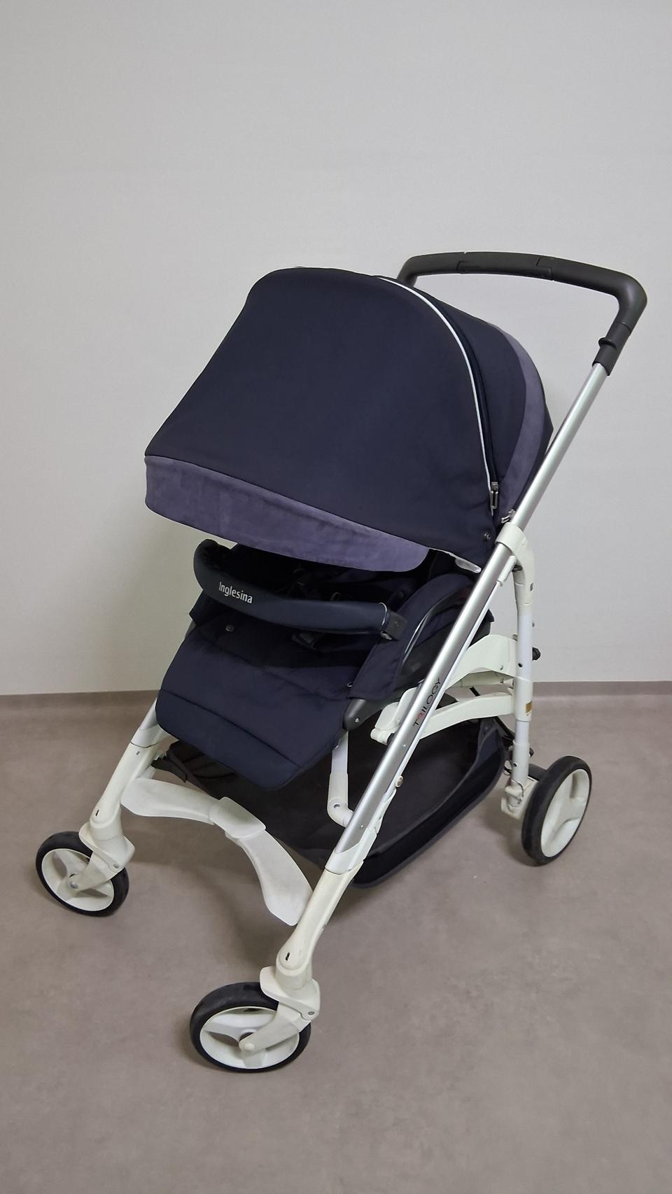 이태리제 최고급 명품 럭셔리 디럭스 유모차 잉글레시나. 1초만에 접혀 차