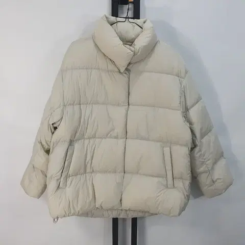 유니클로 패딩 울트라라이트 푸퍼 다운 코쿤 자켓 xl