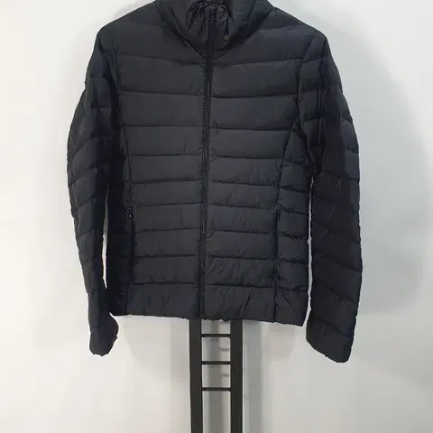 유니클로 경량 패딩 다운 자켓 블랙 m