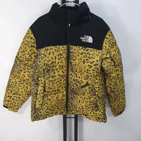 노스페이스 눕시 화이트라벨 노벨티 레오파드 다운 자켓 m.