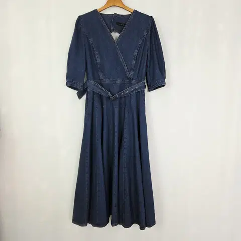 미샤 MICHAA 24SS 데님 랩 원피스 벨티드 백포인트 퍼프 소매