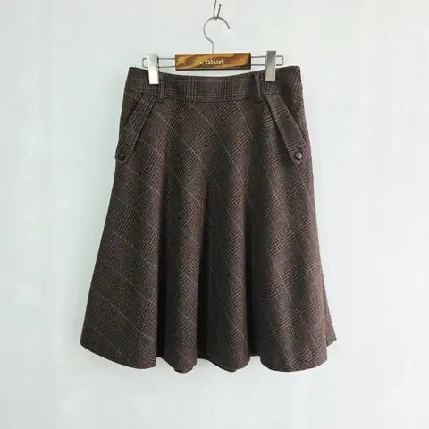 [KEITH] 키이스 체크 플레어 스커트 여성 울혼방