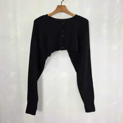 [yuse] 유즈 블랙 울 캐시미어 블렌드 니트 크롭 가디건 프리사이즈