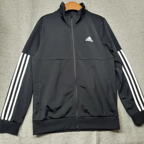 아디다스 3선 기모트랙탑 블랙