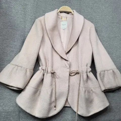 PROGRAM 플레어 하프 코트