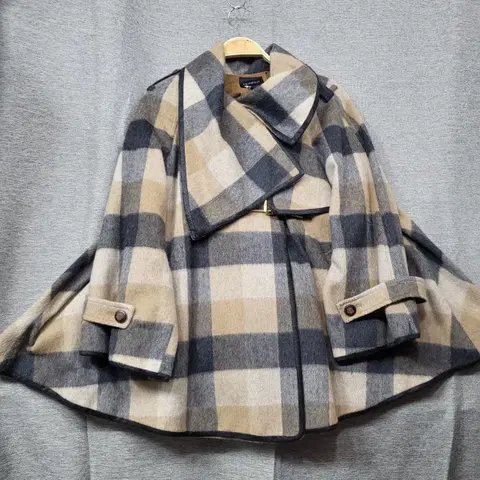 McGinn 체크 케이프 코트