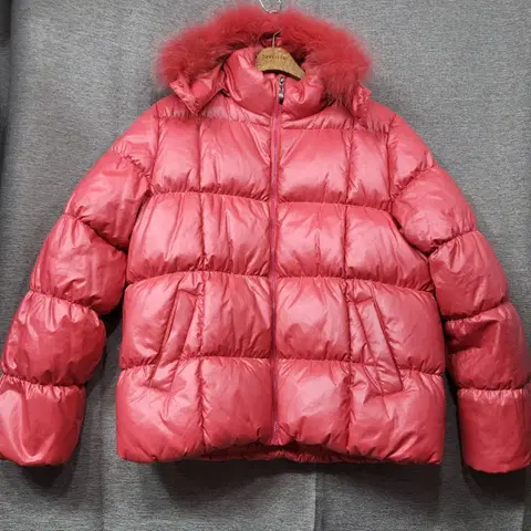 핑크실버 퍼 후드 숏 패딩 점퍼