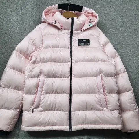 아이더 연핑크색 후드 패딩 점퍼