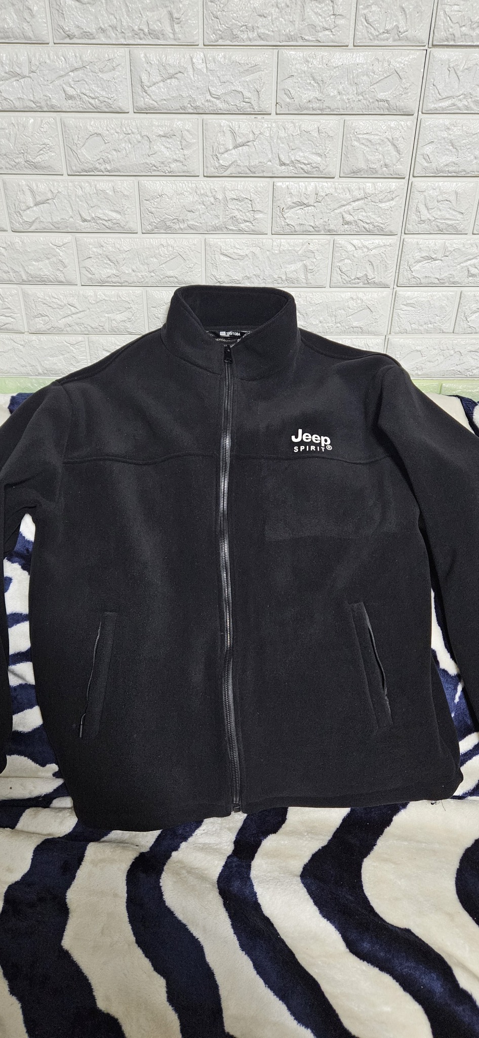 지프 집업 자켓 사이즈5XL 보관한새옷입니다