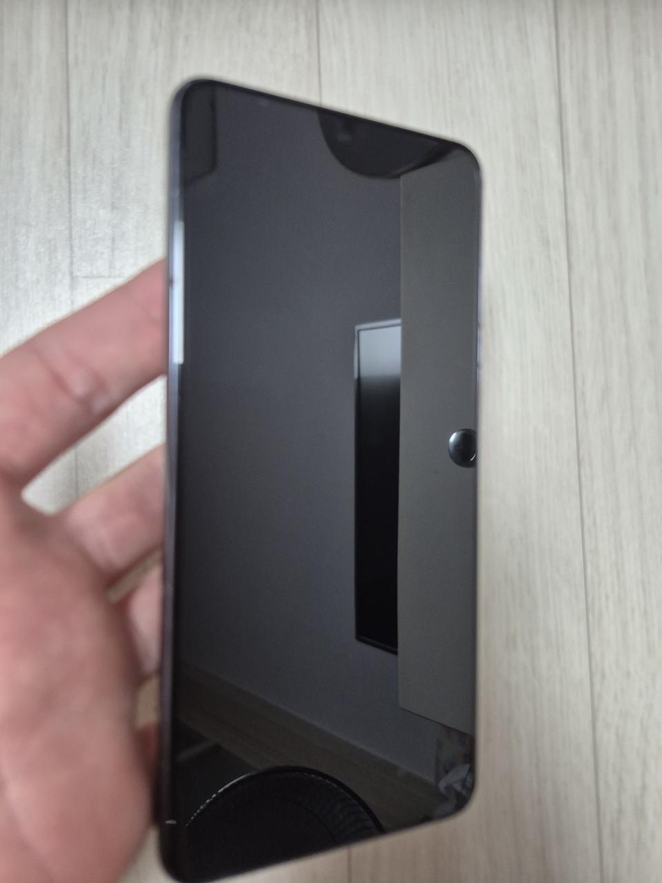 갤럭시 s21 깨끗한 스마트폰 판매합니다