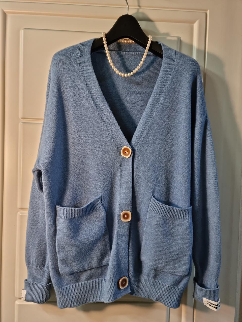 스카이블루 루즈핏 니트 가디건