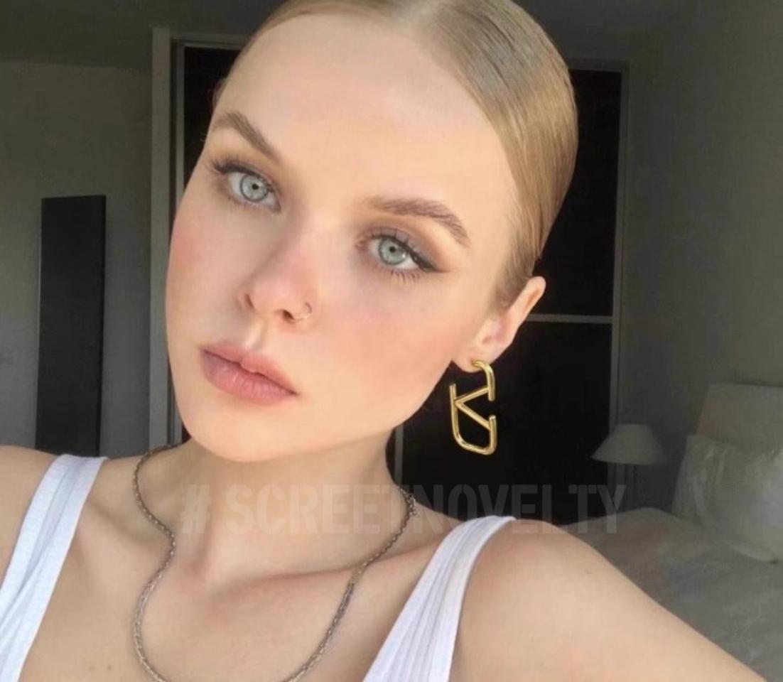 발렌티노 골드 이어링