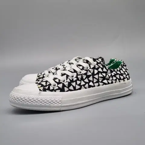 컨버스 x마리메꼬 콜라보 여성스니커즈240