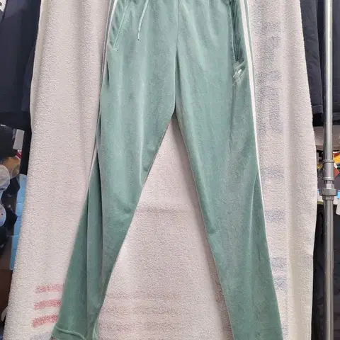 아디다스 스웨드 팬츠 여성 XS