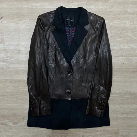 빈폴 여성 클래식 배색 램스킨 싱글 양가죽 블레이저 [브라운] M/95